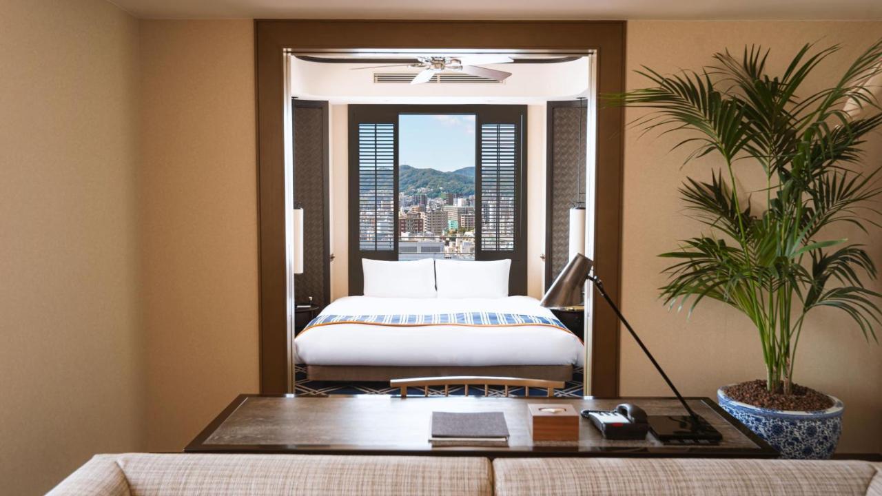 Oriental Hotel Kobe Exterior foto A bedroom at the hotel