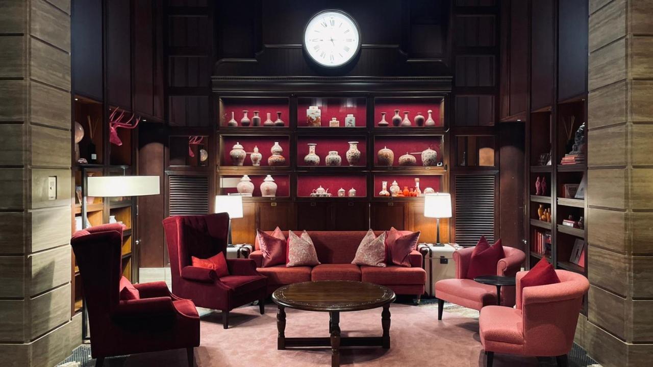 Oriental Hotel Kobe Exterior foto The Library at The St. Regis Hong Kong