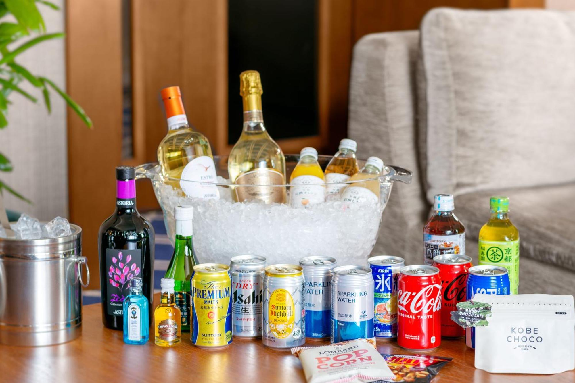 Oriental Hotel Kobe Quarto foto A selection of soft drinks