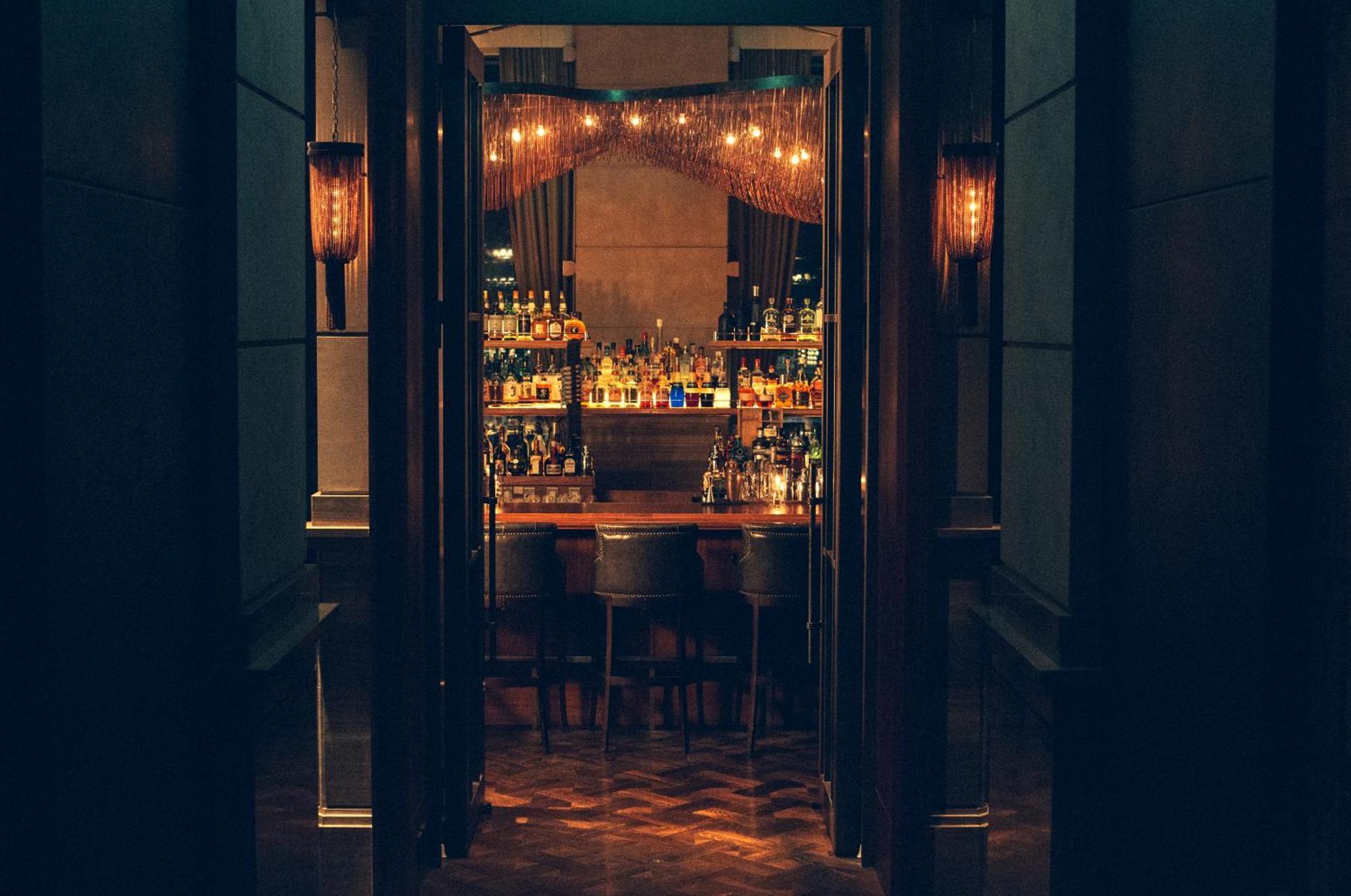 Oriental Hotel Kobe Exterior foto The Bar at The Ivy Temple Row